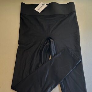 ALL ACCESS Black Leggings